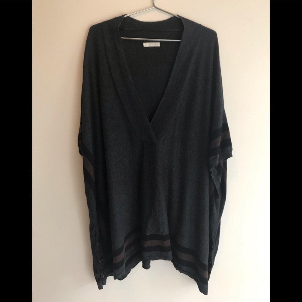 Nordstrom | Hinge | Sweater Poncho | Detailed Border - Picture 5 of 9